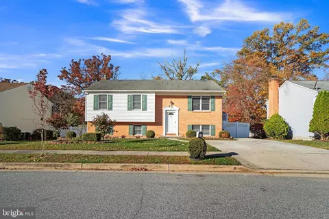 6 Ratna Ct, Nottingham, MD 21236