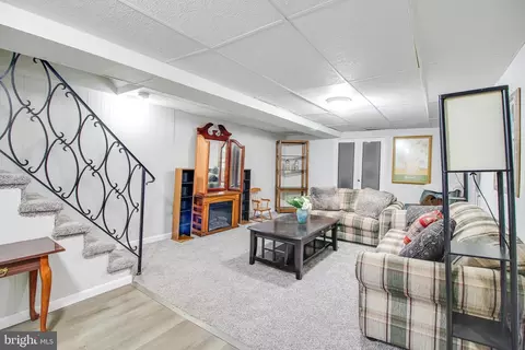 4301 Fordham Rd, Baltimore, MD 21229 photo 27
