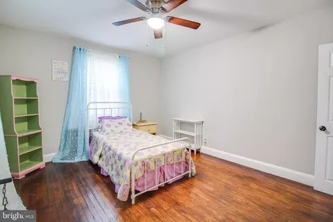 4301 Fordham Rd, Baltimore, MD 21229 photo 18