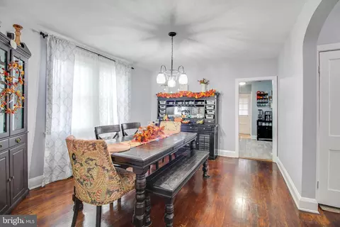 4301 Fordham Rd, Baltimore, MD 21229 photo 6