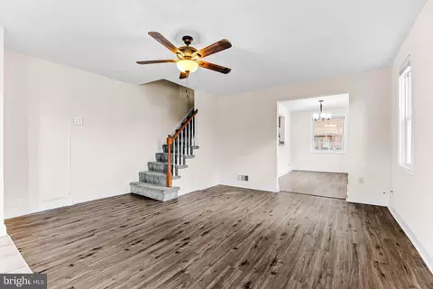 Living - 1942 Frames Rd, Dundalk, MD 21222 photo 2 of 4