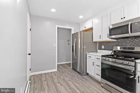 Entry Way - 1504 Brian Rd, Rosedale, MD 21237 photo 2 of 2
