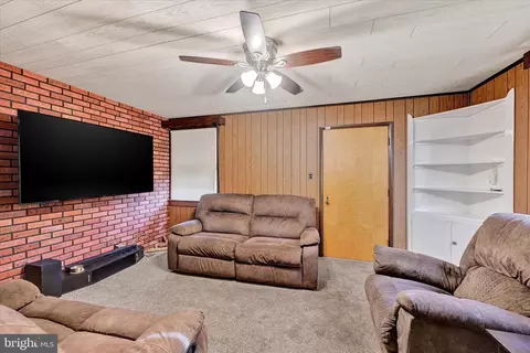 Living - 3104 Sollers Point Rd, Dundalk, MD 21222 photo 1 of 1