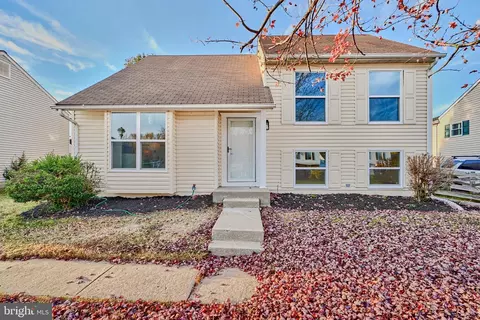 10 Cunning Ct, Middle River, MD 21220