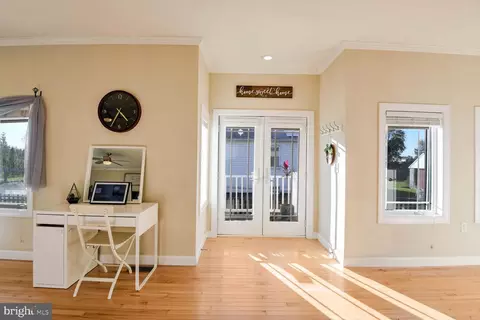 7318 Bay Front Rd, Sparrows Point, MD 21219 photo 6