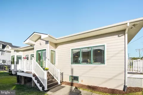 7318 Bay Front Rd, Sparrows Point, MD 21219 photo 3
