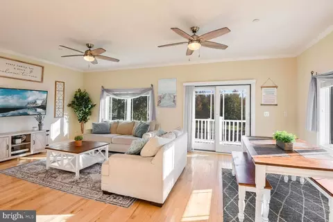7318 Bay Front Rd, Sparrows Point, MD 21219 photo 7