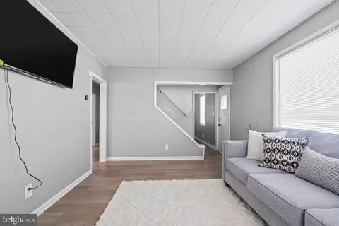 2518 Plainfield Rd, Dundalk, MD 21222 photo 5