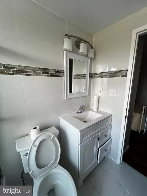 3229 Ryerson Cir, Halethorpe, MD 21227 photo 9