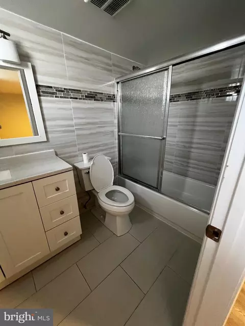 3229 Ryerson Cir, Halethorpe, MD 21227 photo 21