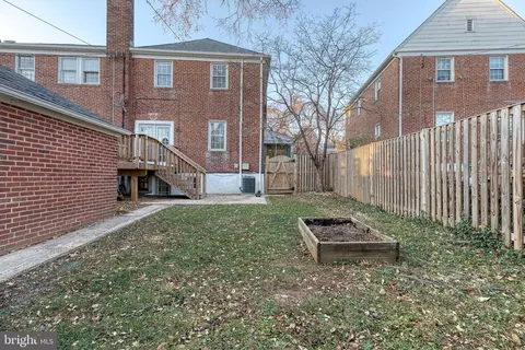 Exterior - 29 Dunkirk Rd, Baltimore, MD 21212 photo 5 of 7