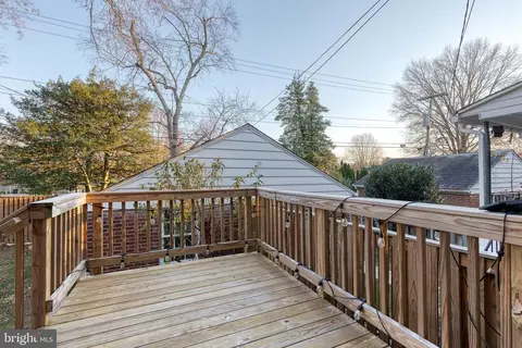 Exterior - 29 Dunkirk Rd, Baltimore, MD 21212 photo 3 of 7