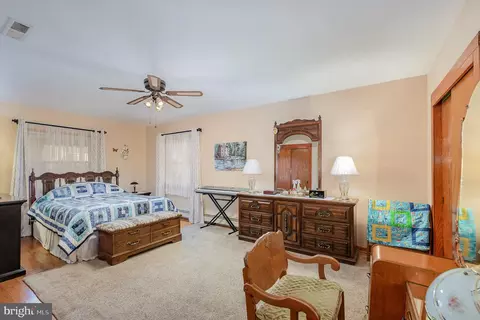 Bedroom - 7319 Hughes Ave, Sparrows Point, MD 21219 photo 1 of 7