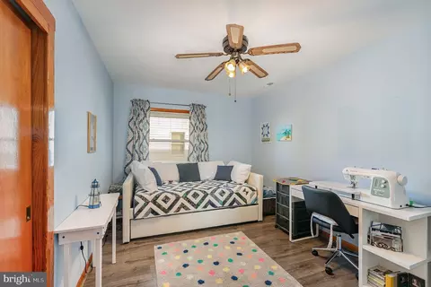 Bedroom - 7319 Hughes Ave, Sparrows Point, MD 21219 photo 6 of 7