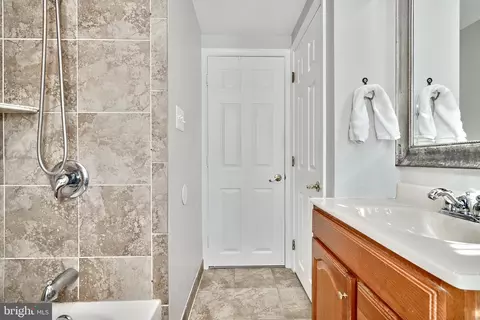 Bath - 7204 Orth Rd, Sparrows Point, MD 21219 photo 3 of 3