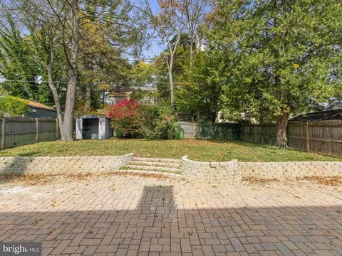 Exterior - 604 Stevenson Ln, Towson, MD 21286 photo 4 of 8