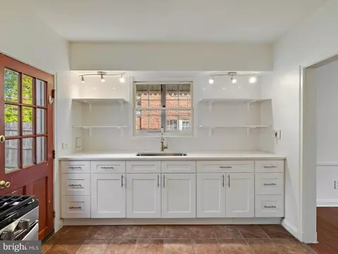 Kitchen - 604 Stevenson Ln, Towson, MD 21286 photo 1 of 2