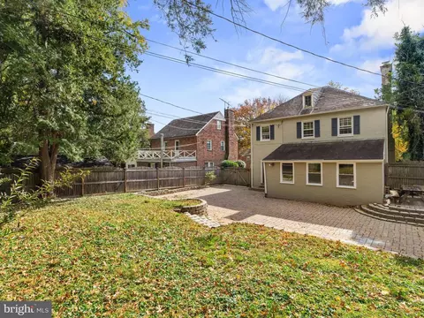 Exterior - 604 Stevenson Ln, Towson, MD 21286 photo 6 of 8
