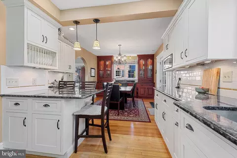 908 Old Oak Rd, Baltimore, MD 21212 photo 15