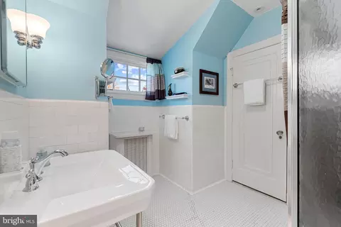 908 Old Oak Rd, Baltimore, MD 21212 photo 26