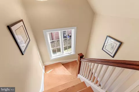 908 Old Oak Rd, Baltimore, MD 21212 photo 28