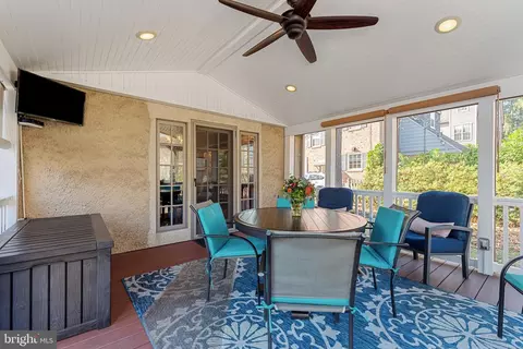 908 Old Oak Rd, Baltimore, MD 21212 photo 34