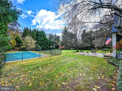 Exterior - 1005 Boyce Ave, Towson, MD 21204 photo 4 of 8