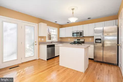 33 Rosland Ct, Pikesville, MD 21208 photo 14