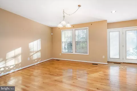 33 Rosland Ct, Pikesville, MD 21208 photo 11