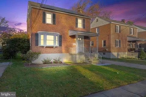 3042 Parktowne Rd, Parkville, MD 21234
