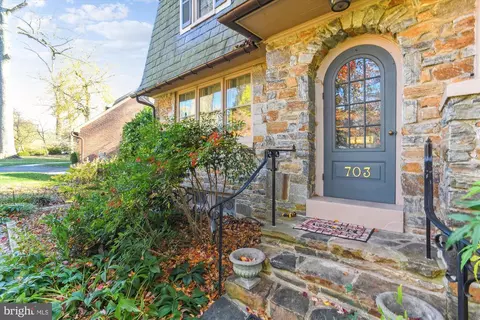 703 Stoneleigh Rd, Baltimore, MD 21212 photo 8