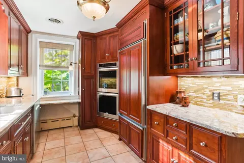 703 Stoneleigh Rd, Baltimore, MD 21212 photo 24