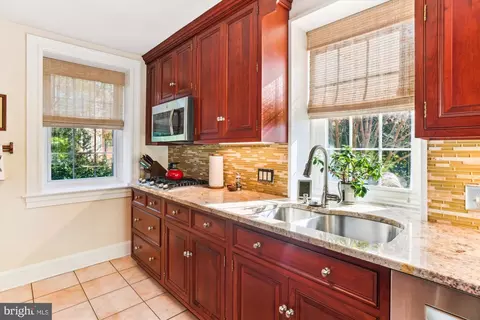 703 Stoneleigh Rd, Baltimore, MD 21212 photo 22