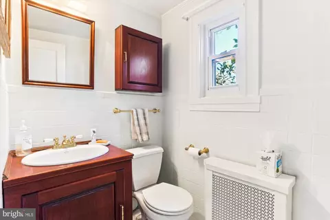 703 Stoneleigh Rd, Baltimore, MD 21212 photo 32