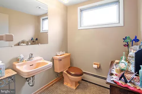2509 Hal Cir, Baltimore, MD 21209 photo 19
