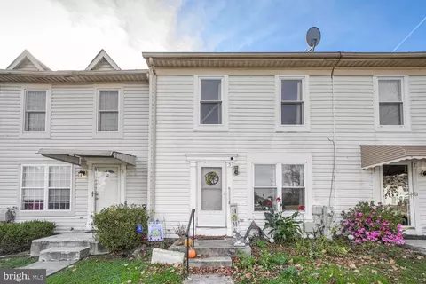 5 Village Gate Ct, Owings Mills, MD 21117