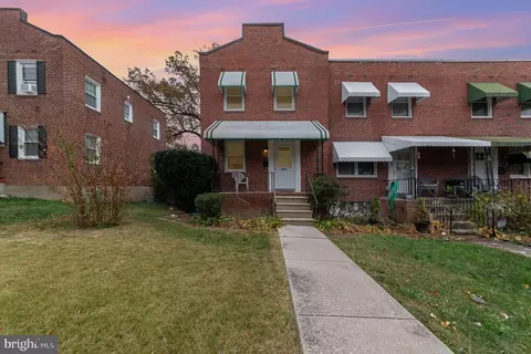 8675 Oak Rd, Parkville, MD 21234