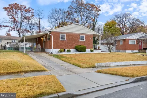 810 Bobby Rd, Catonsville, MD 21228