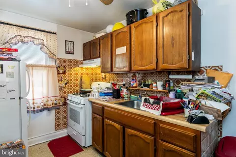 Kitchen - 6340 Frederick Rd, Catonsville, MD 21228 photo 4 of 4