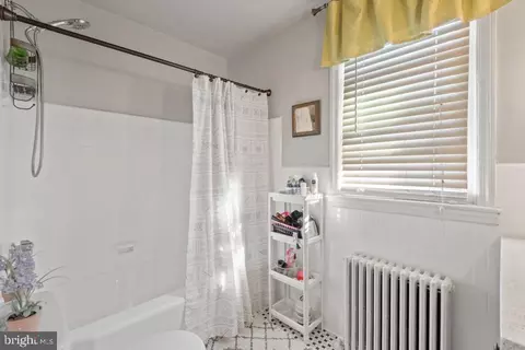 Bath - 32 Manor Ave, Baltimore, MD 21206 photo 1 of 1