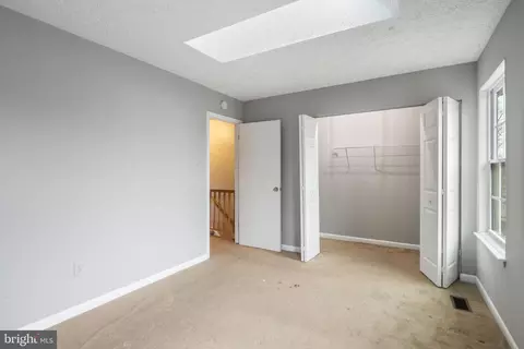 Entry Way - 517 Gloucester Ct, Middle River, MD 21220 photo 2 of 3