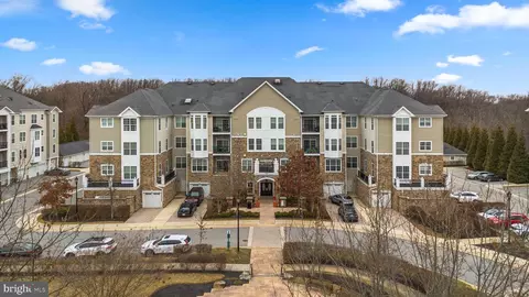 7400 Travertine Dr #305, Baltimore, MD 21209