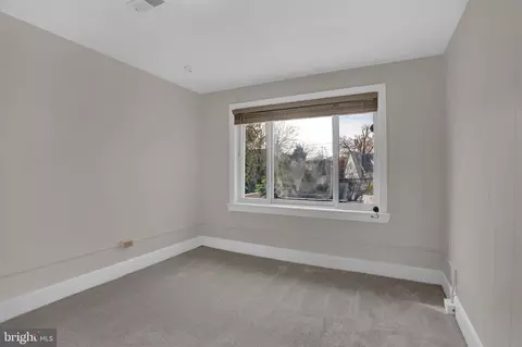 Bedroom - 28 Eastship Rd, Dundalk, MD 21222 photo 2 of 5
