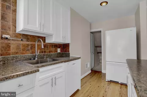 Entry Way - 28 Eastship Rd, Dundalk, MD 21222 photo 1 of 3