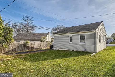 Exterior - 4 Yawmeter Dr, Middle River, MD 21220 photo 4 of 4