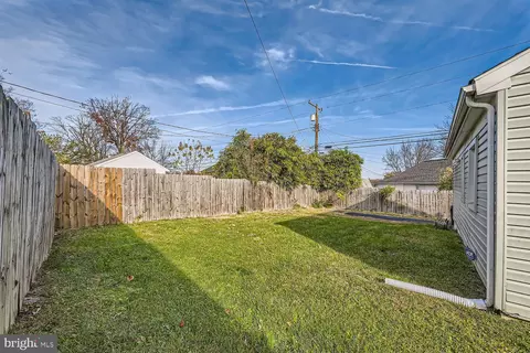 Exterior - 4 Yawmeter Dr, Middle River, MD 21220 photo 3 of 4