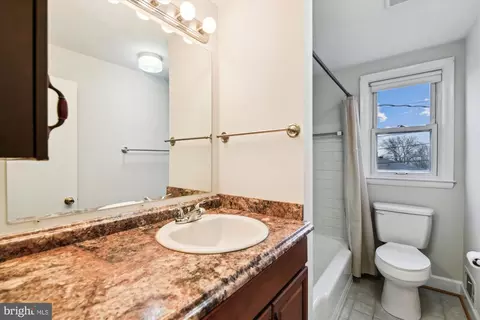 Bath - 1113 Circle Dr, Halethorpe, MD 21227 photo 1 of 1