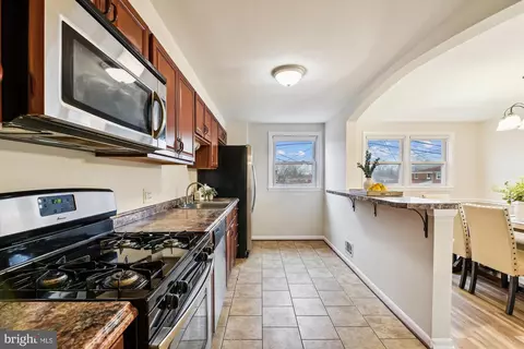 Kitchen - 1113 Circle Dr, Halethorpe, MD 21227 photo 2 of 3