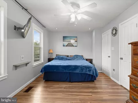 Bedroom - 3914 Cutty Sark Rd, Middle River, MD 21220 photo 2 of 7