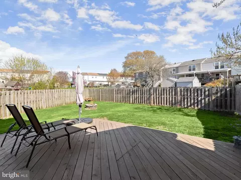 Exterior - 3914 Cutty Sark Rd, Middle River, MD 21220 photo 5 of 8